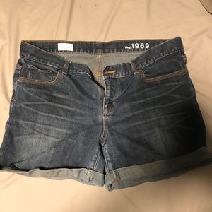 Gap sexy boyfriend shorts